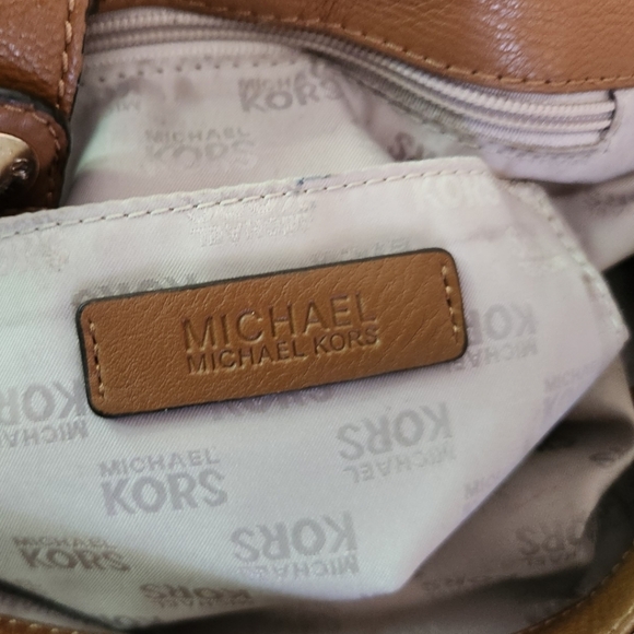 MICHAEL KORS "Sutton" satchel bag - Picture 10 of 16